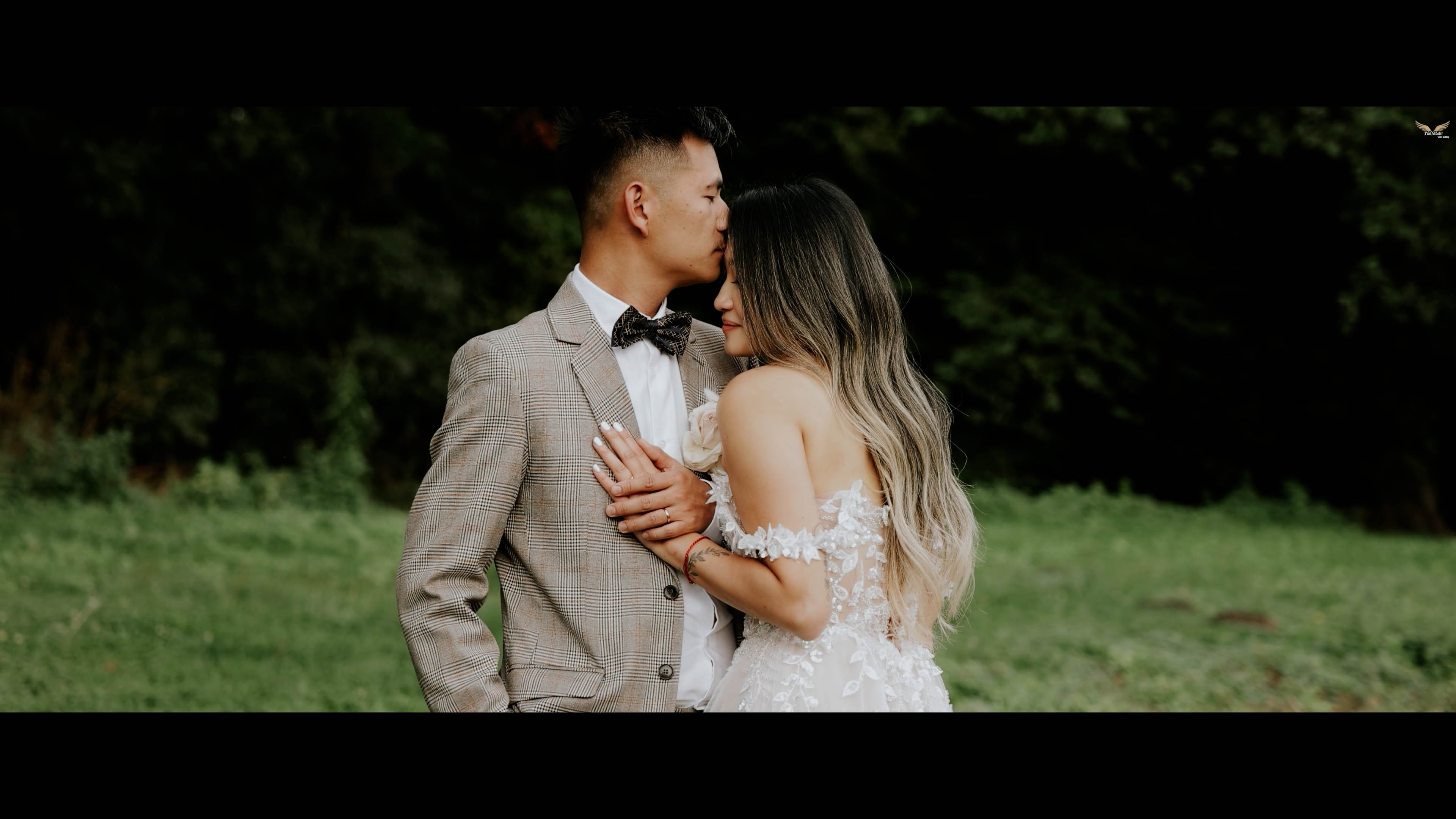 Highlight wedding T & VA
